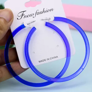 Zomer feest overdreven blauwe acryl C-vorm hoepel oorbellen voor vrouwen sieraden.
