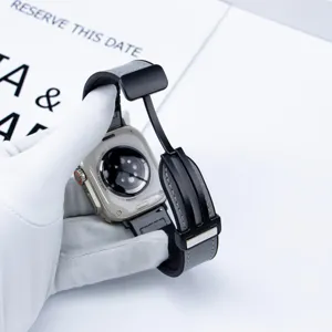 Cinturino per orologio in pelle silicone con fibbia magnetica pieghevole per Apple Watch