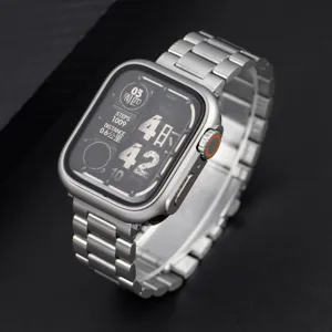 Bracelet de montre en acier inoxydable et coque de protection pour accessoire de montre.