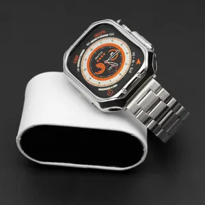 Cinturino per orologio in acciaio inossidabile e custodia protettiva per smartwatch.