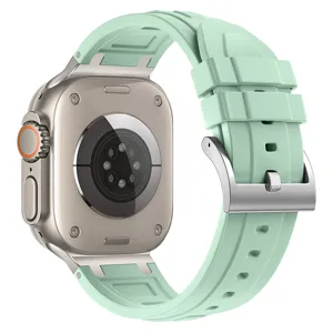 Cinturino in silicone compatibile con Apple Watch Ultra, morbido cinturino verde con fibbia in metallo.