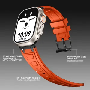 Cinturino di ricambio in silicone con connettori metallici compatibile con Apple Watch Ultra.