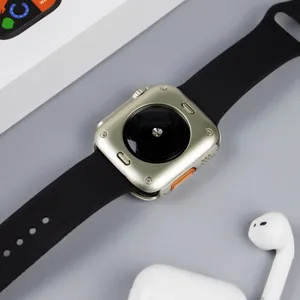 Προστατευτική θήκη PC στυλ Apple Watch Ultra με πλήρως ενσωματωμένο γυαλί.