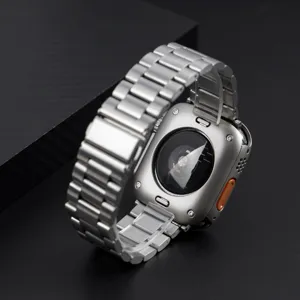 Bracelet de montre en acier inoxydable avec coque de protection en PC pour montre connectée.