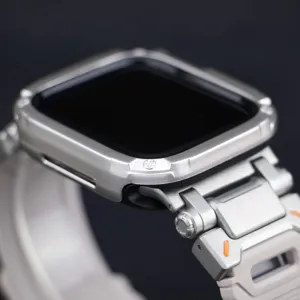 Detailansicht des robusten Smartwatch-Rüstungsgehäuses und des taktischen TPU-Armbands.