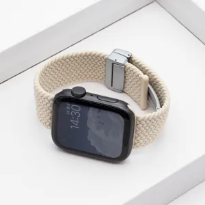 Cinturino di ricambio intrecciato con fibbia pieghevole magnetica per Apple Watch beige