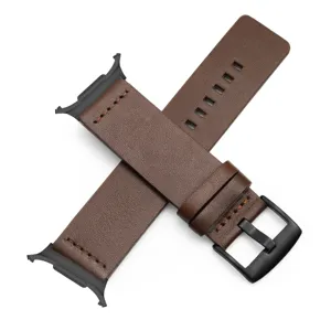 Cinturino di ricambio in pelle marrone con connettori metallici neri per smartwatch.