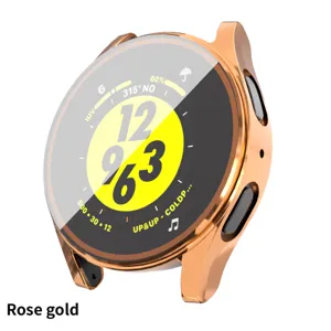 Primer plano detallado de la funda protectora de TPU en oro rosa galvanizado para reloj.