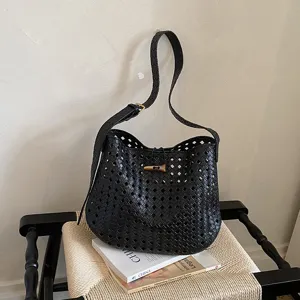 Borsa a spalla hobo tote in pelle sintetica intrecciata nera elegante borsa casual da donna