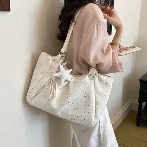 Summer new fashion star print tote bag, versatile casual shoulder bag for women daily commute.