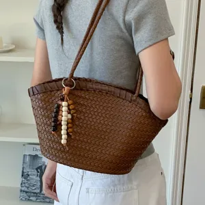 Sommer gewebte Tasche für Damen große Kapazität Umhängetasche braune geflochtene Handtasche