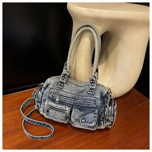 Detailansicht der Vintage Denim Umhängetasche, stylische Handtasche mit vielen Fächern.