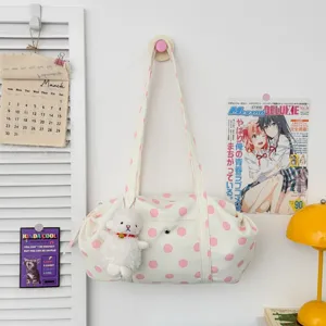 Borsa tote a tracolla casual bianca a pois rosa con ciondolo in peluche di agnello per donna.
