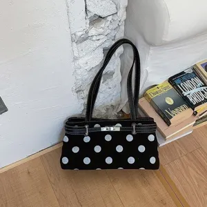 Sac à aisselle à pois noirs blancs pour femmes, sac à main élégant de banlieue avec sangle chic.