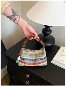 Bunte gewebte Stroh Handtasche für Damen Sommer Strand Umhängetasche lässige Umhängetasche