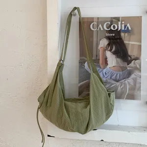 Green plaid canvas shoulder bag casual large capacity tote bag for daily commute.