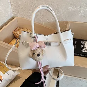 Bolso de mano blanco para mujer elegante bolso tote con colgante de perro de peluche