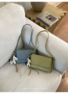 Borsa a tracolla retrò minimalista chic con ciondolo a cavallo, elegante borsa da donna.