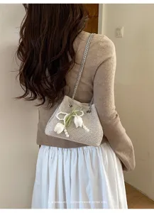 Bolso cubo de hombro con cadena de diamantes de imitación y perlas, estilo elegante.