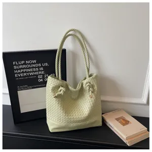 Sac bandoulière tissé pour femmes, sac cabas élégant en cuir, sac sceau rétro d'été.