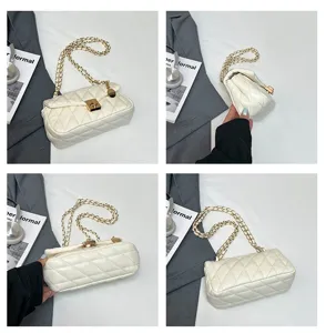 Borsa a tracolla trapuntata bianca da donna, elegante borsa a tracolla con classico design a patta.
