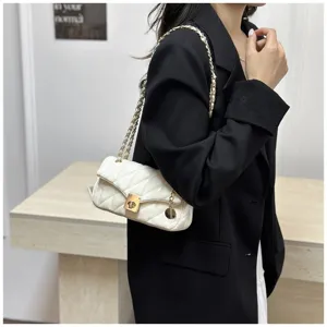 Borsa a tracolla trapuntata bianca da donna, elegante borsa di lusso per il lavoro quotidiano.