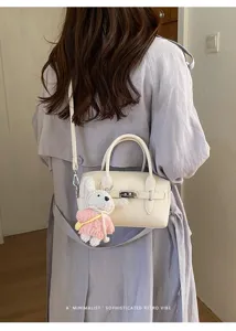 Minimalistische Retro Handtasche mit Narbenstruktur, elegante Umhängetasche für Damen.