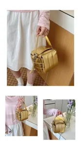 Metallic goldene Würfel-Kettenhandtasche, modische kleine Umhängetasche für Damen, schicke Handtasche.