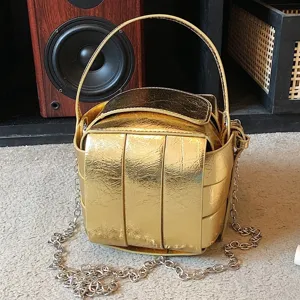 Modische goldene Kette Umhängetasche für Damen, elegante Nische Design Handtasche.