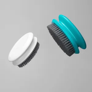 Handige huishoudelijke wasborstel met zachte haren voor multifunctionele reiniging.