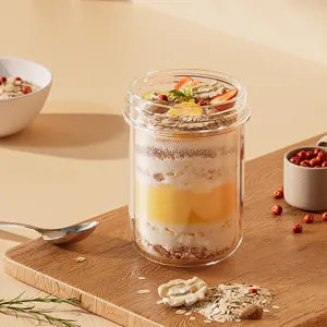 Overnight Oats Glas Müsli Becher mit Löffel und Deckel für Joghurt Frühstück To Go Behälter.