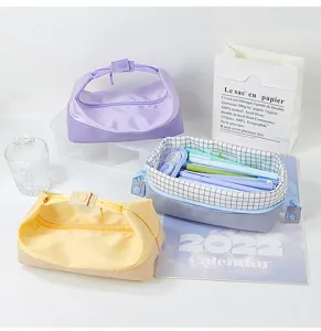 Multifunktionaler Pastell Federmäppchen Kosmetiktasche mit großem Fassungsvermögen.