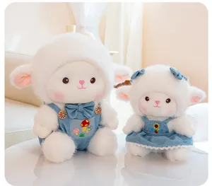 Adorable ensemble de peluches mouton couple, poupée en peluche douce avec robe en jean.