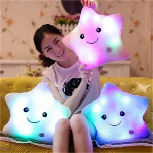 Buntes Leuchtendes Plüschkissen Süßer Stern Herz Mond LED Nachtlicht Stofftier Weihnachten Feiertag Heim dekor Geburtstag Geschenk