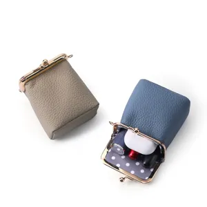 Petit porte-monnaie en cuir véritable pour femme étui rouge à lèvres avec fermeture métal.