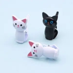 Plastic cartoon cat clips for food sealing, office notes, and photo display, cute and practical.