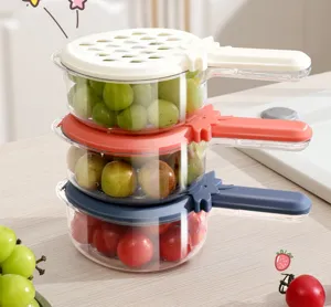Panier d'égouttage de cuisine mignon avec poignée, bol de lavage de fruits transparent.