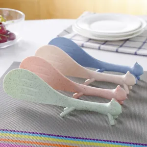Cute squirrel shaped rice spoon, non-stick wheat straw rice paddle, creative kitchen utensil.