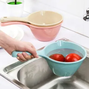 Puise-Eau en Plastique Épais Avec Longue Poignée Grande Capacité Ménage Salle de Bains Cuisine Cuillère à Eau