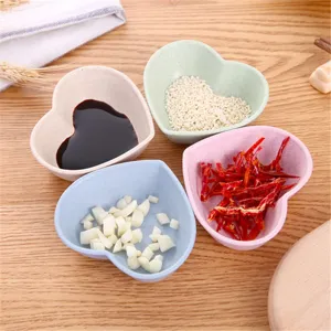 Japanese Style Wheat Straw Heart Shaped Condiment Dish Creative Vinegar Soy Sauce Dish Kitchen Seasoning Dish Plastic Small Bowl