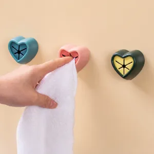 Heart Shaped Towel Plug Silicone Punch Free Rag Holder Wall Mounted Bathroom Kitchen Washcloth Organizer Hook