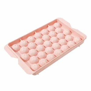 Nahaufnahme der 33-Gitter runden Eiskugelform-Details, rosa Plastikdesign mit Deckel!