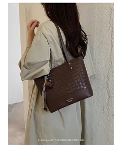 Bruine geweven leren shopper tas voor dames, retro minimalistische schoudertas voor werk.
