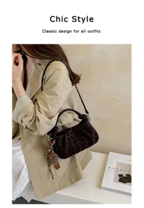 Vintage pleated leopard print cloud shoulder bag for women, chic commuting fashion handbag.