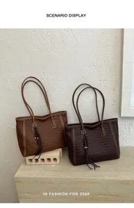 Elegant retro woven tote bag for women, large capacity casual shoulder bag for daily commute.