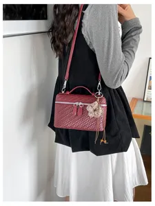 Retro woven lunch box shoulder bag stylish women commuter crossbody handbag new trend
