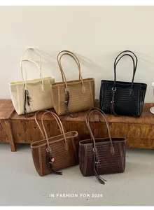 Retro woven tote bag for women autumn winter large capacity shoulder bag commuter fashion