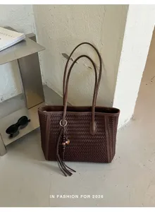 Women vintage woven tote bag large capacity brown shoulder bag for autumn winter