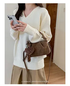 Retro ruched leopard cloud crossbody bag detail, stylish autumn winter mini shoulder handbag.