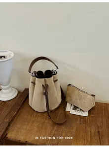 Wildleder Eimerbeutel Set mit Schultergurt und stilvoller Tasche für Damen Herbst 2026.